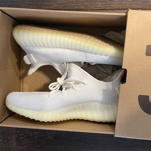Cream yeezys
